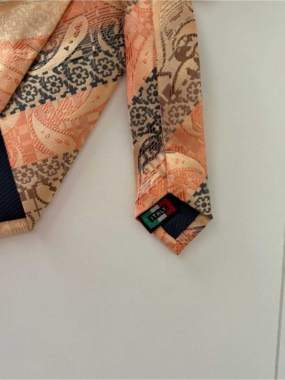 Gianfranco Men’s Paisley Necktie Peach Beige Black Pointed Tie